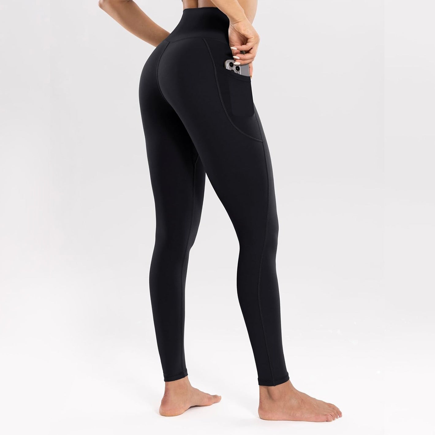 Black High-Waist Seamless Yoga Leggings with Pockets - Ultra Soft & Quick-Dry Workout Tights
