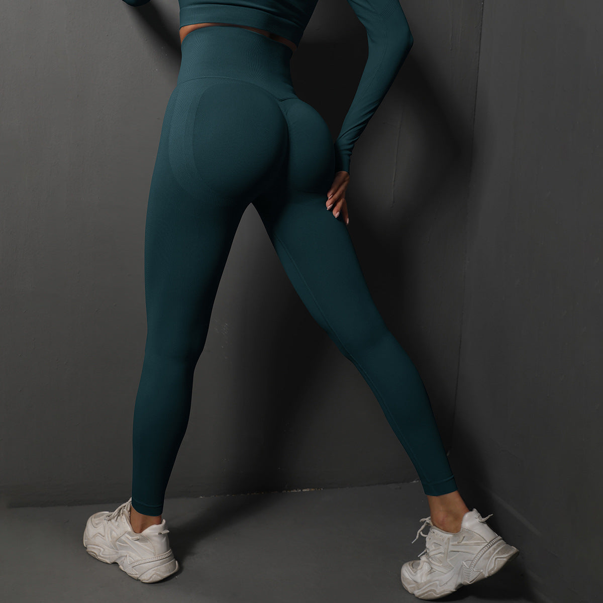Size M Dark Green Seamless High-Waisted Yoga Pants for Women - Lift Workout Leggings for Running, Gym, and Fitness